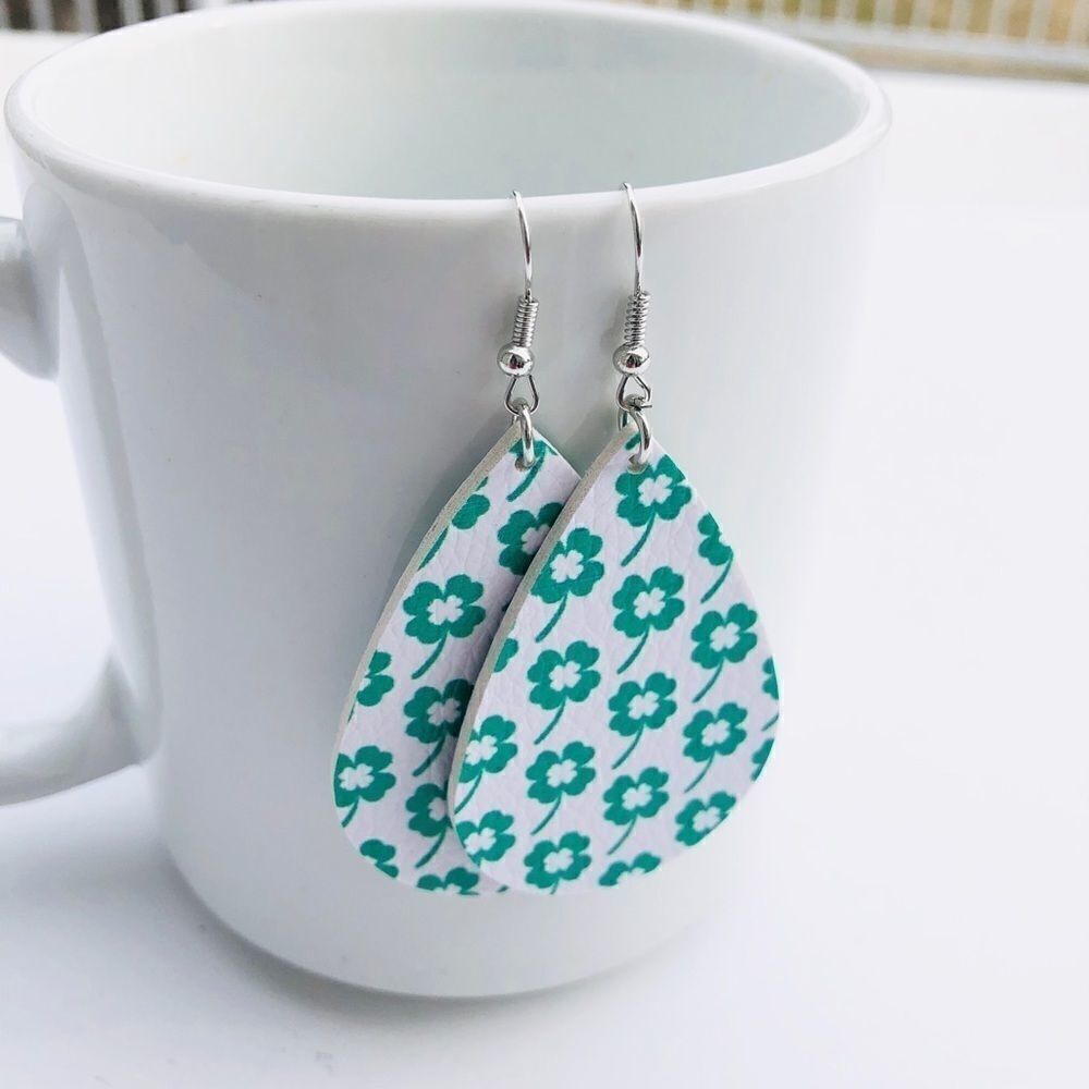 Faux leather tear drop dangle fashion earrings